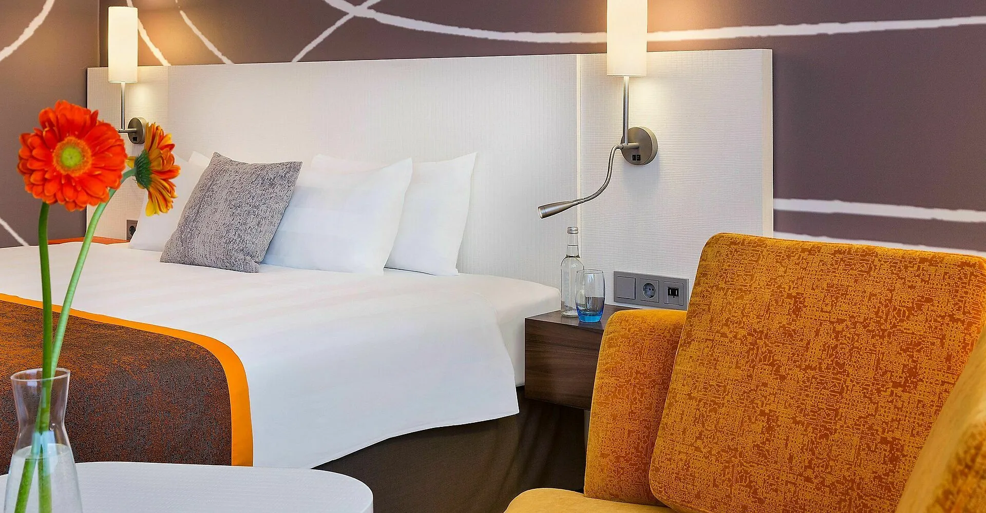 Holiday Inn Amsterdam 4*,  Hollanda