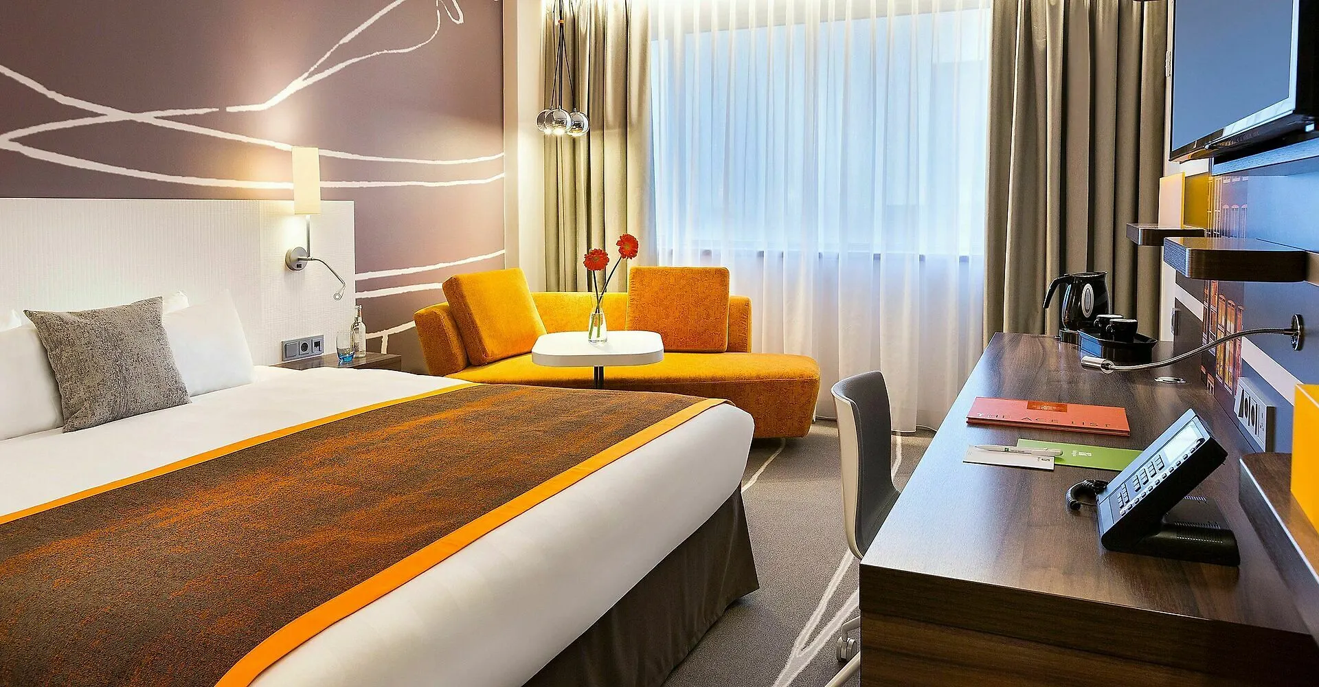 Holiday Inn Amsterdam Otel